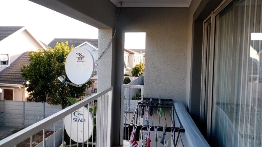 2 Bedroom Property for Sale in Parklands Western Cape